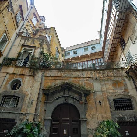 Апартаменты Historia Napoli By Dimorra Экстерьер фото